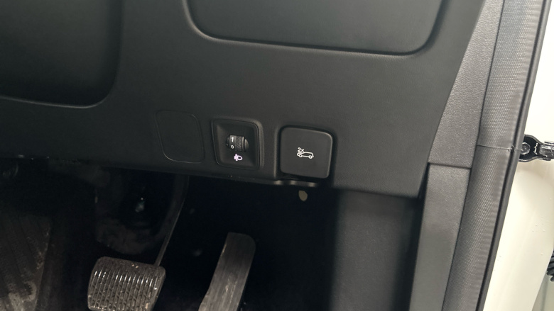 MG HS 1.5 T-GDI Trophy 5dr DCT Petrol Hatchback